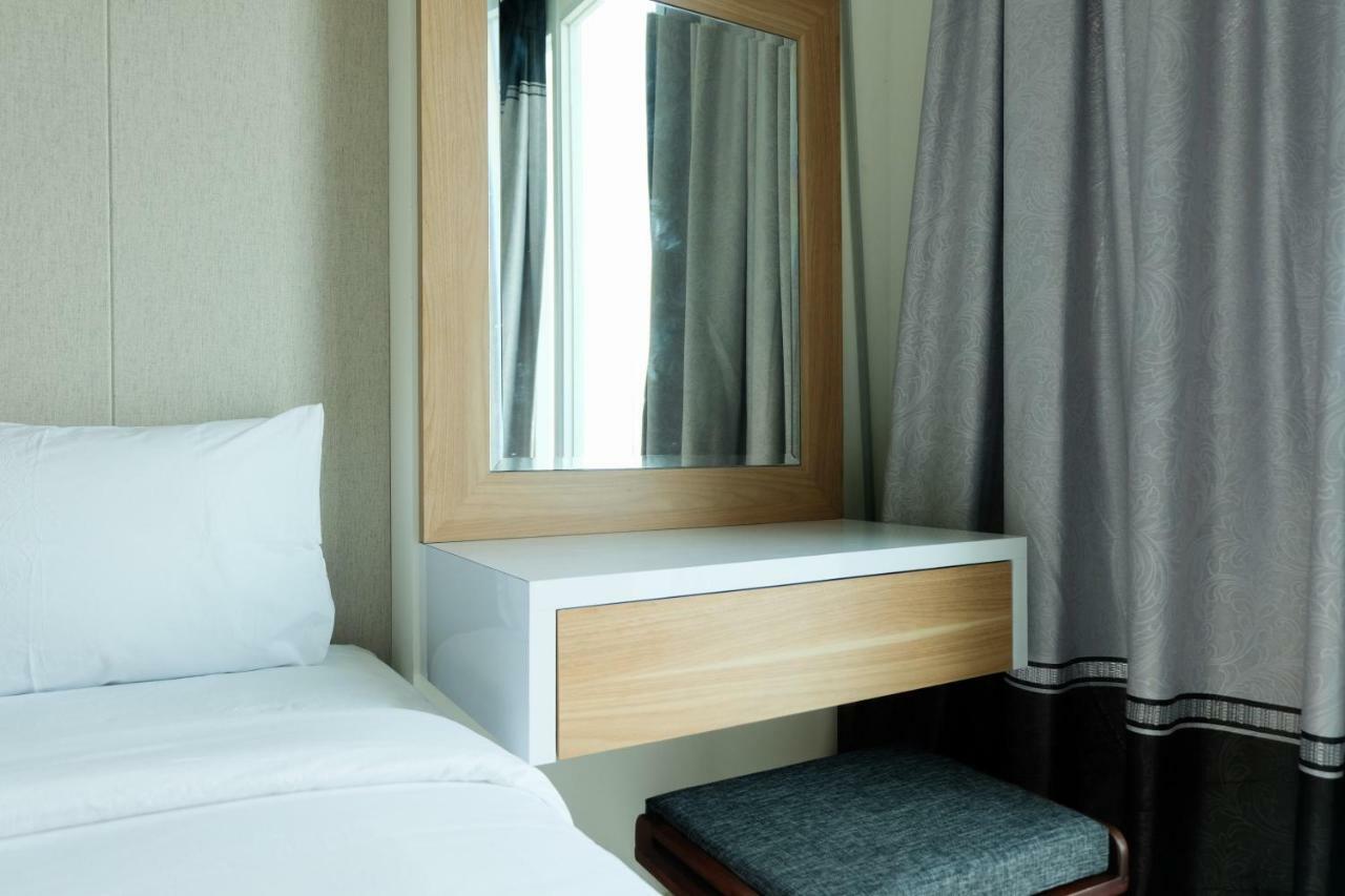 Homey Studio Room Tree Park City Bsd Apartment Near Bsd City By Travelio Tangerang Exterior foto